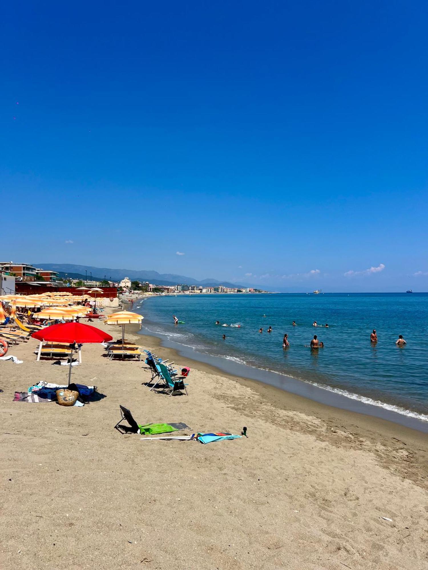 Appartamento Con Accesso Privato Spiaggia Savona Exterior photo